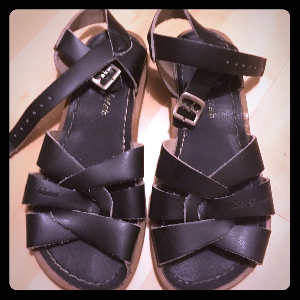 Black Saltwater Sandals kids size 1